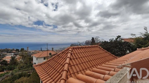 Moradia T2 para Venda em Funchal (Santa Luzia)