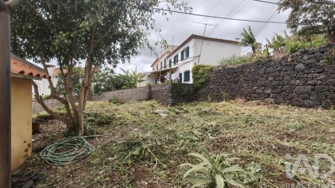 Moradia T2 para Venda em Funchal (Santa Luzia)