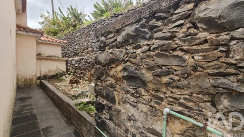 Moradia T2 para Venda em Funchal (Santa Luzia)