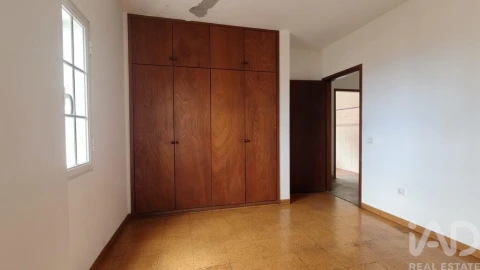 Moradia T2 para Venda em Funchal (Santa Luzia)