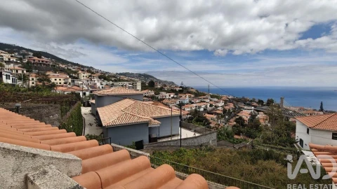 Moradia T2 para Venda em Funchal (Santa Luzia)