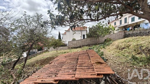 Moradia T2 para Venda em Funchal (Santa Luzia)