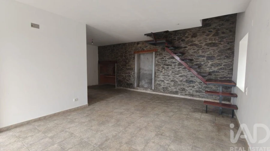 Moradia T2 para Venda em Funchal (Santa Luzia) Foto 16