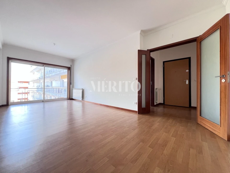 Apartamento T2 para Venda em Real, Dume e Semelhe Foto 1