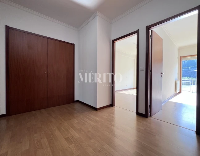 Apartamento T2 para Venda em Real, Dume e Semelhe Foto 8