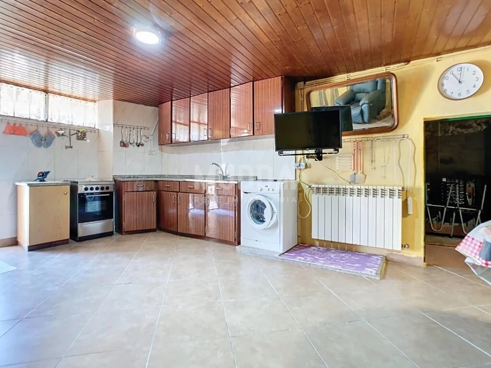 Moradia T2 para Venda em Loivos e Póvoa de Agrações Foto 3