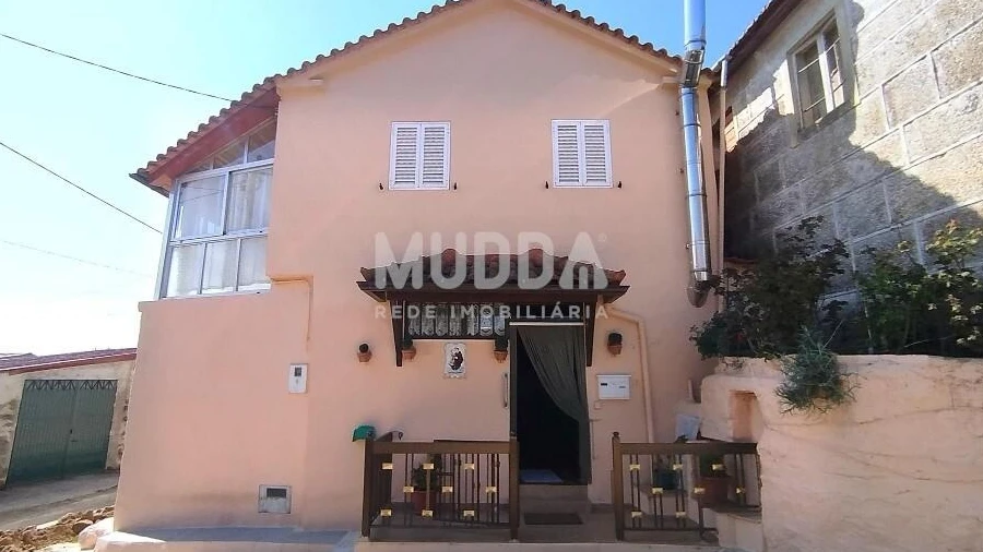 Moradia T2 para Venda em Loivos e Póvoa de Agrações