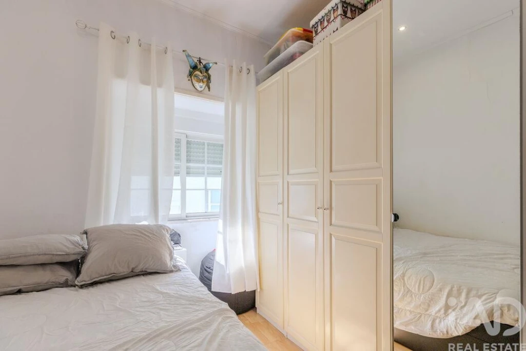 Apartamento T4 para Venda em Almada, Cova da Piedade, Pragal e Cacilhas Foto 23