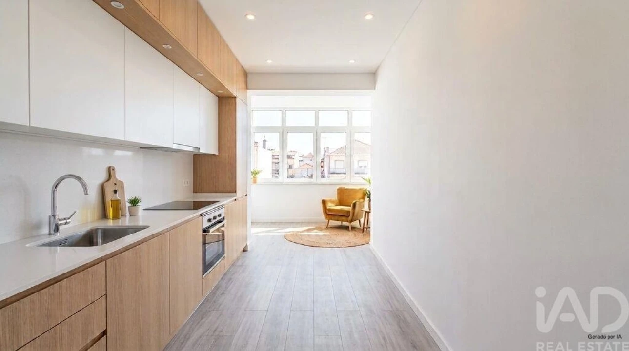 Apartamento T4 para Venda em Almada, Cova da Piedade, Pragal e Cacilhas Foto 1
