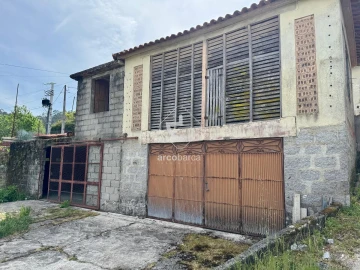 Moradia T3 para Venda em São Jorge e Ermelo