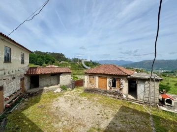 Moradia T3 para Venda em São Jorge e Ermelo