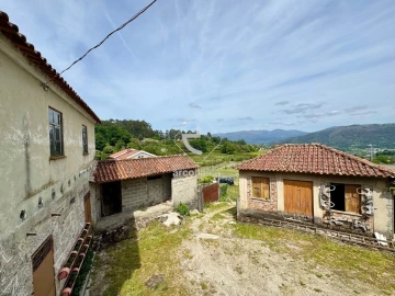 Moradia T3 para Venda em São Jorge e Ermelo