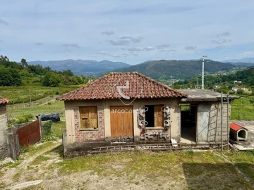 Moradia T3 para Venda em São Jorge e Ermelo