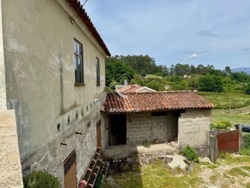 Moradia T3 para Venda em São Jorge e Ermelo