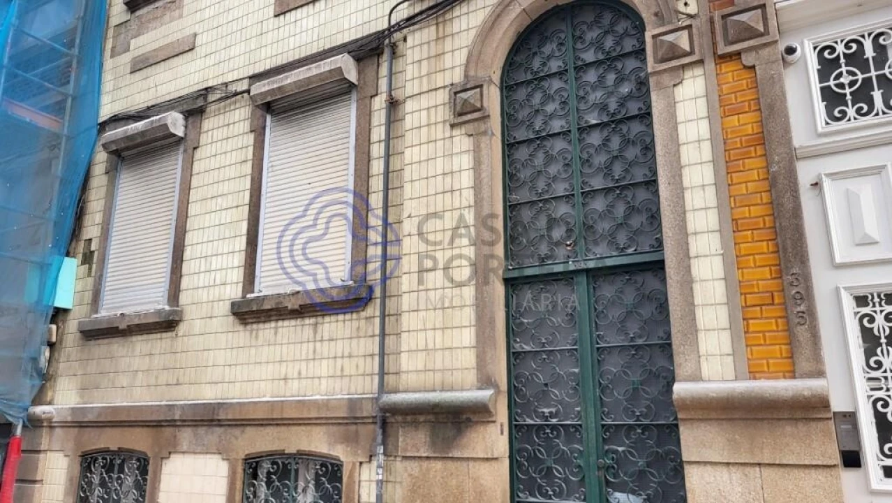 Moradia T3 para Venda em Santa Marinha e São Pedro da Afurada Foto 1