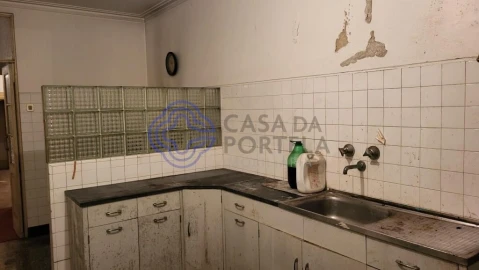 Moradia T3 para Venda em Santa Marinha e São Pedro da Afurada