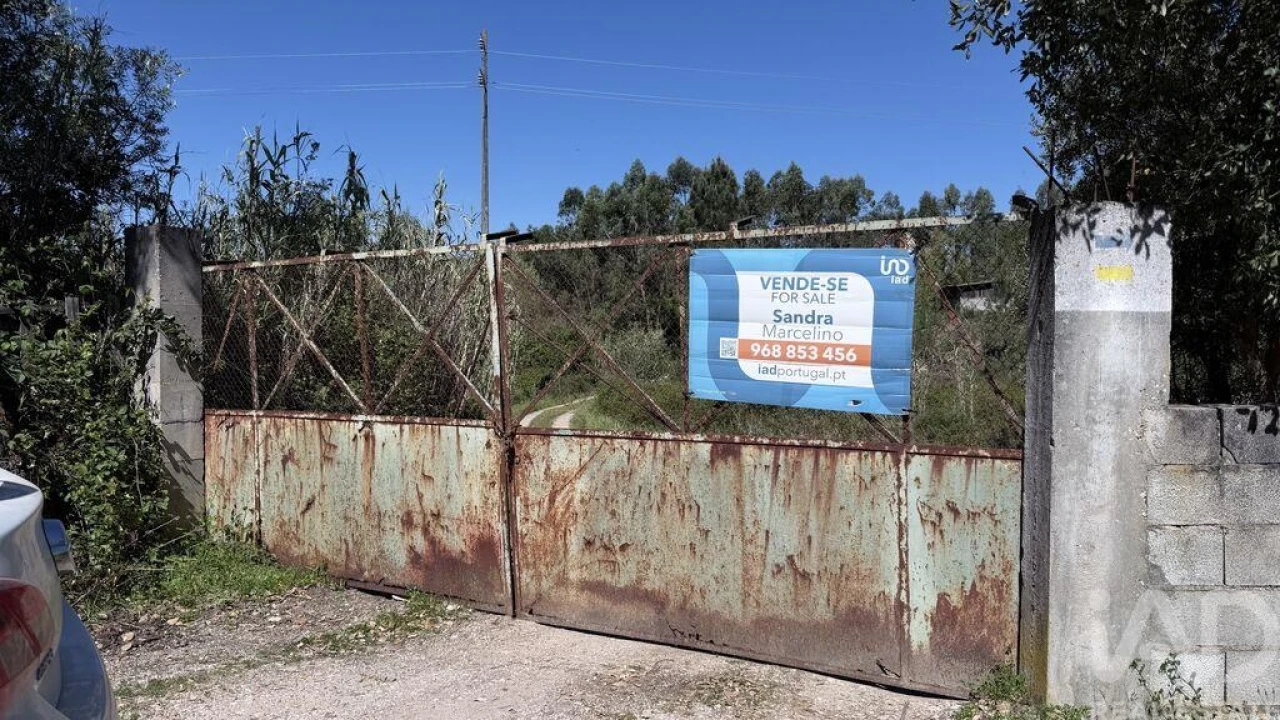 Terreno para Venda em Amiais de Baixo Foto 9