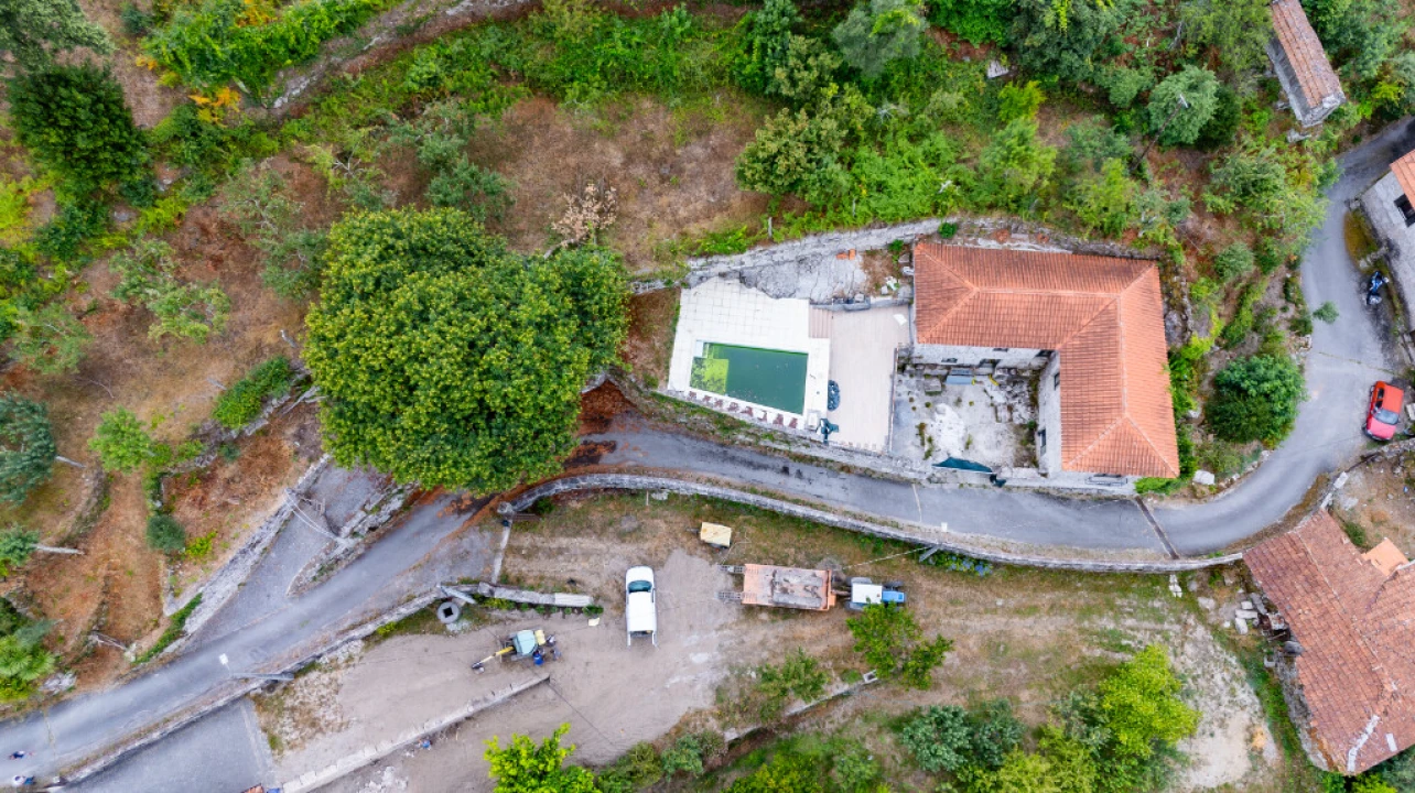 Moradia T4 para Venda em Pinheiro Foto 36