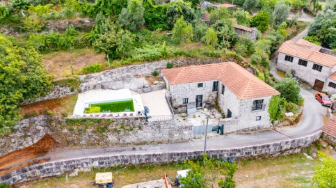 Moradia T4 para Venda em Pinheiro