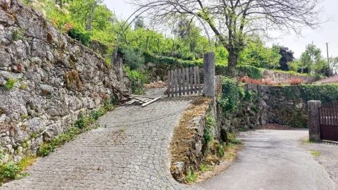 Moradia T4 para Venda em Pinheiro