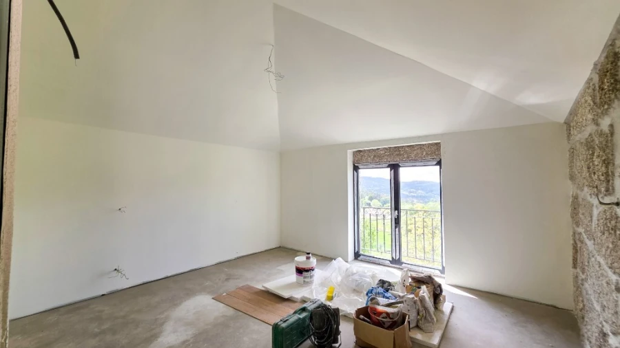 Moradia T4 para Venda em Pinheiro Foto 7