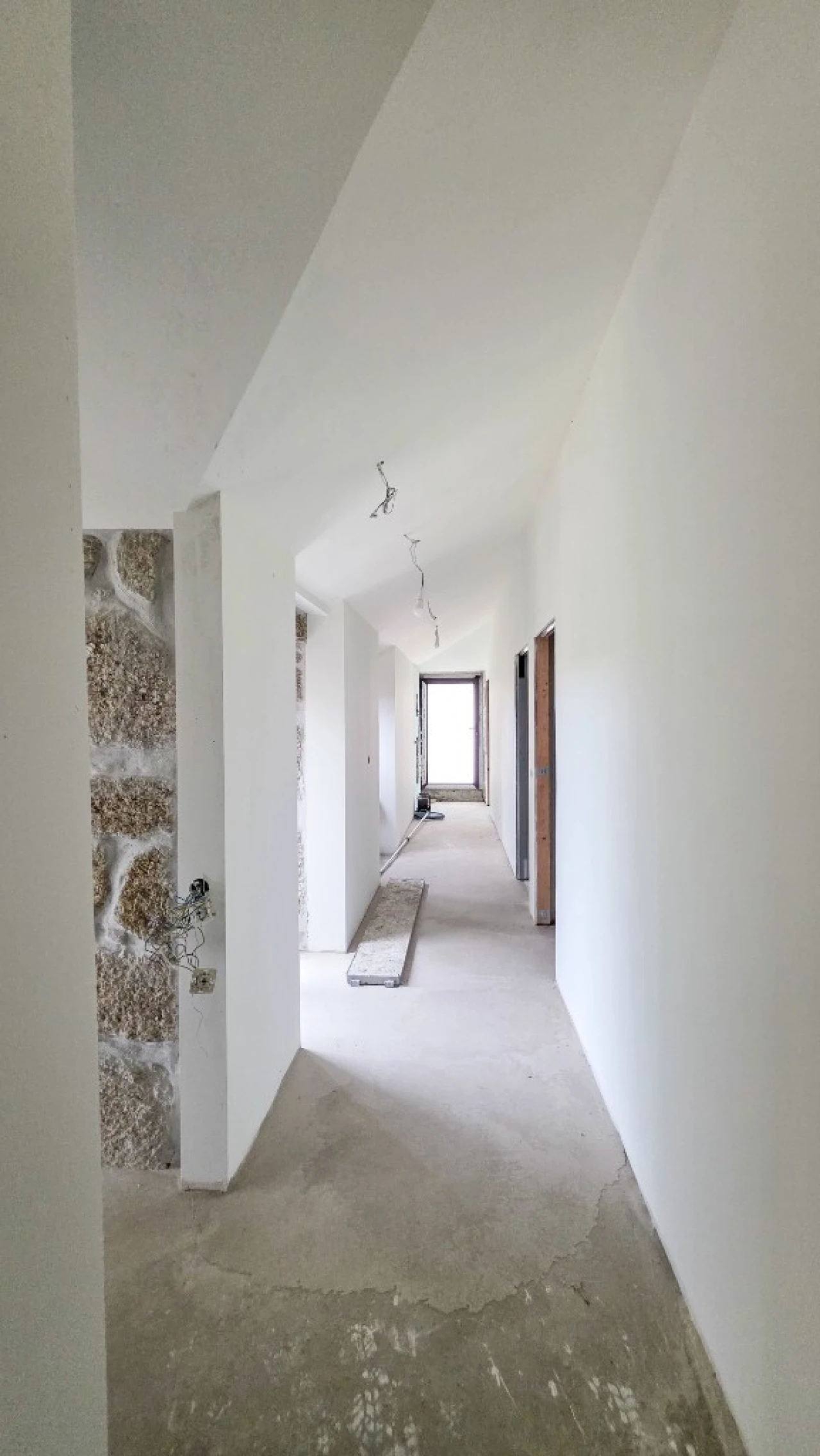 Moradia T4 para Venda em Pinheiro Foto 15