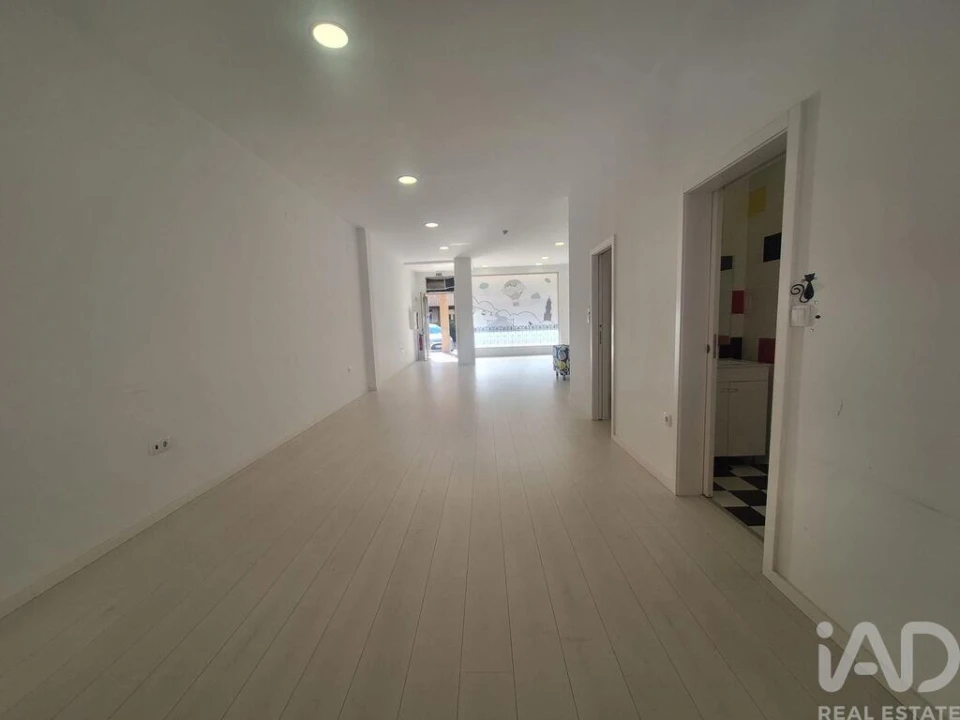 Loja para Venda em Rio Tinto Foto 19