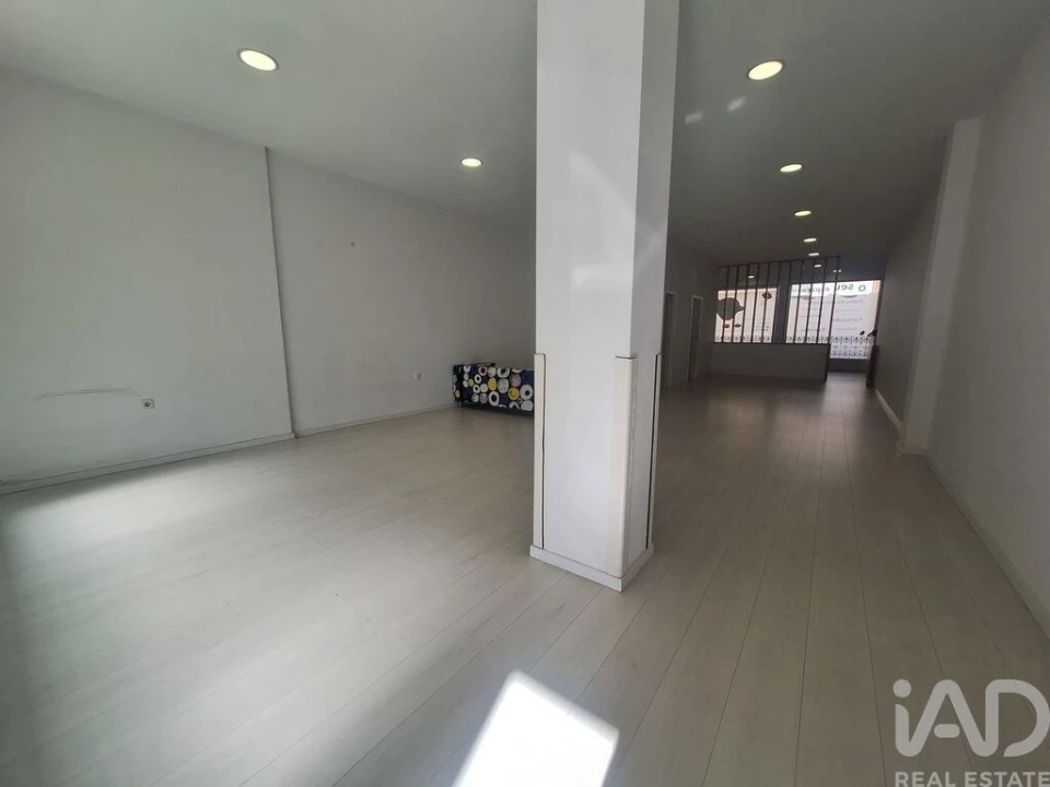 Loja para Venda em Rio Tinto Foto 18