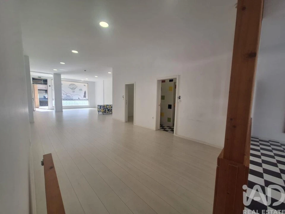 Loja para Venda em Rio Tinto Foto 17