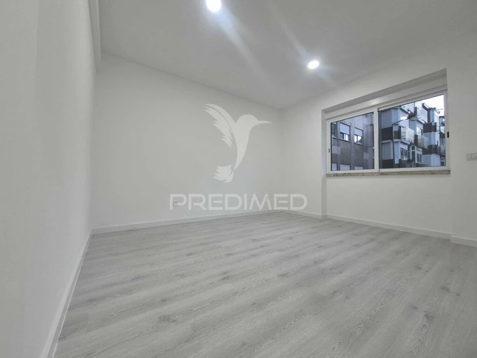 Apartamento T2 para Venda em Almada, Cova da Piedade, Pragal e Cacilhas Foto 6