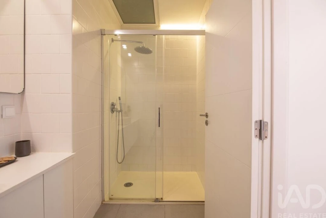 Apartamento T1 para Venda em Santa Maria Maior Foto 9