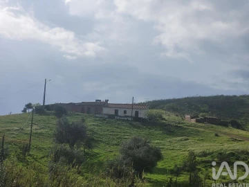 Quinta T2 para Venda em São Teotónio