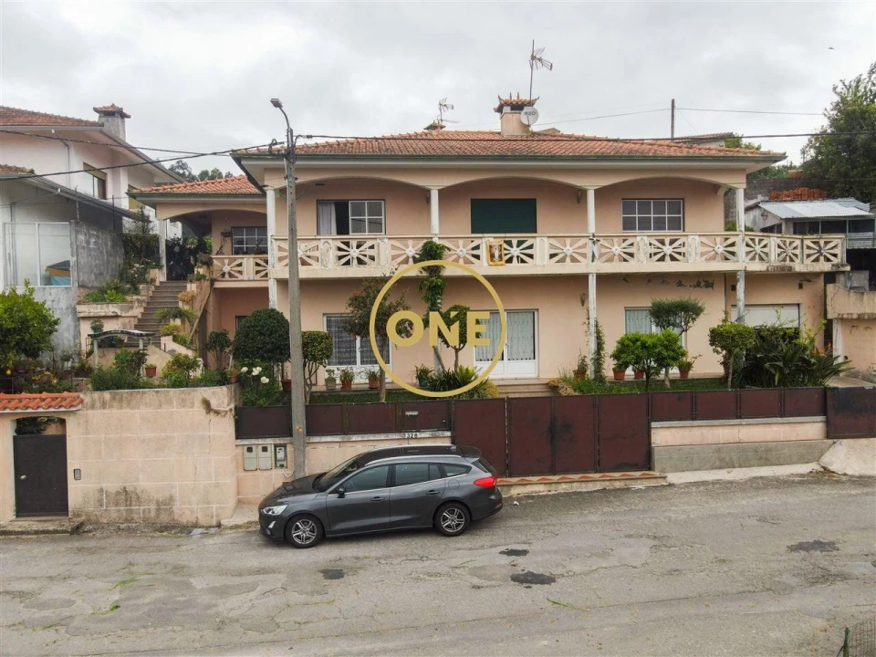 Moradia T3 para Venda em Arnoso (Santa Maria e Santa Eulália) e Sezures Foto 1