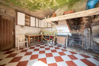 Moradia T3 para Venda em Arnoso (Santa Maria e Santa Eulália) e Sezures