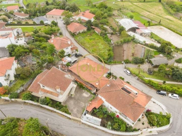 Moradia T3 para Venda em Arnoso (Santa Maria e Santa Eulália) e Sezures