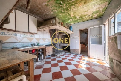 Moradia T3 para Venda em Arnoso (Santa Maria e Santa Eulália) e Sezures