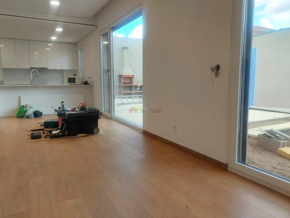 Moradia T4 para Venda em Azeitão (São Lourenço e São Simão) Foto 4