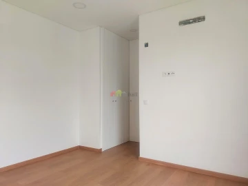 Moradia T4 para Venda em Azeitão (São Lourenço e São Simão)