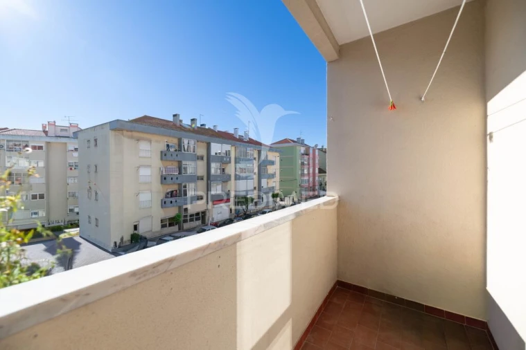 Apartamento T3 para Venda em Alverca do Ribatejo e Sobralinho Foto 5