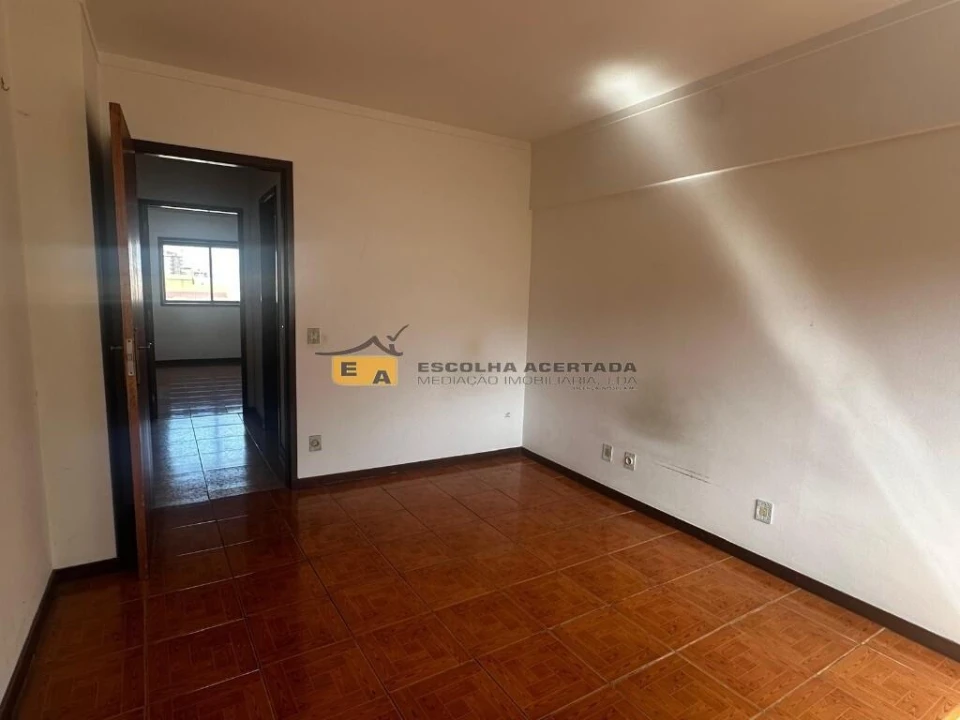 Apartamento T2 para Venda em Rio Tinto Foto 15