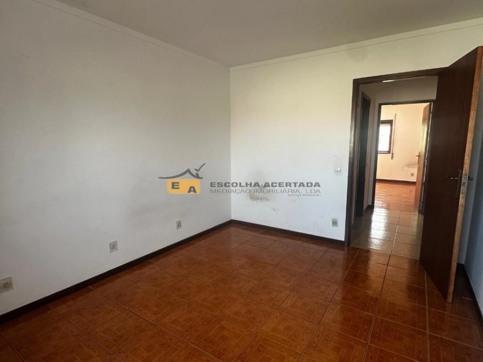 Apartamento T2 para Venda em Rio Tinto Foto 11