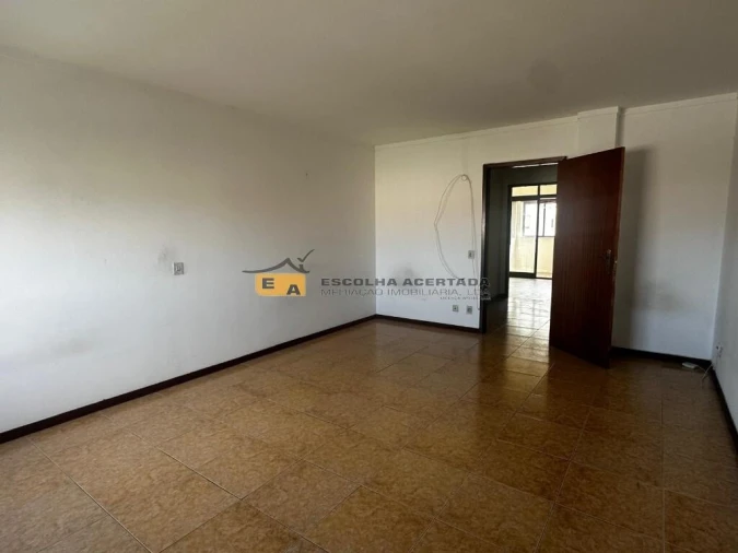 Apartamento T2 para Venda em Rio Tinto Foto 9
