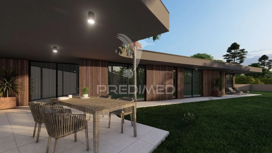 Moradia T4 para Venda em Vila de Prado Foto 7