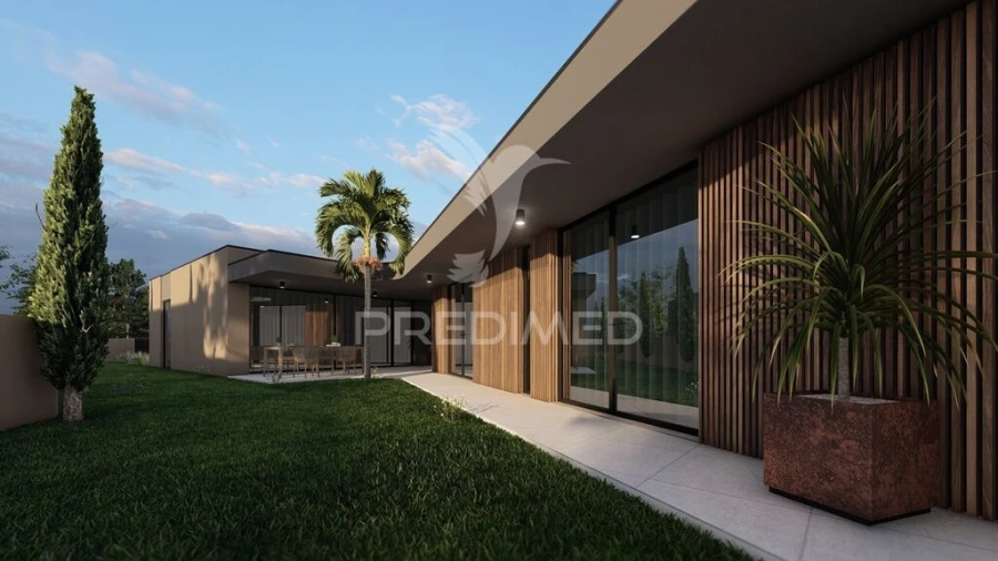 Moradia T4 para Venda em Vila de Prado Foto 11