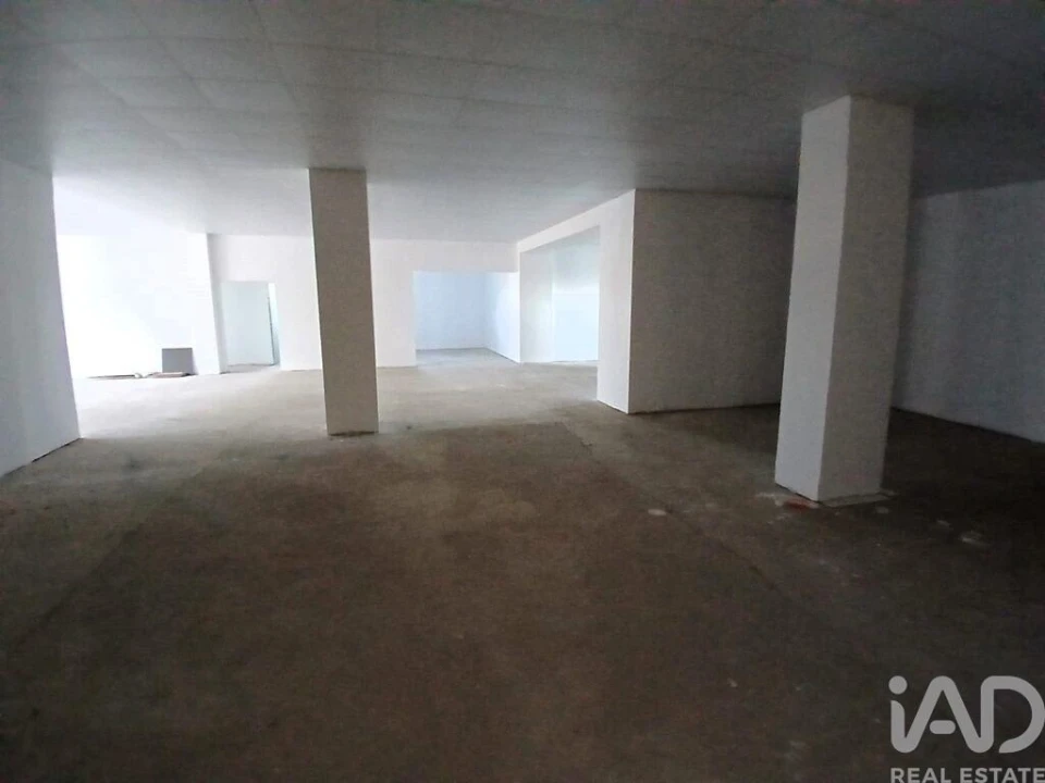 Loja para Venda em Peso e Vales do Rio Foto 5