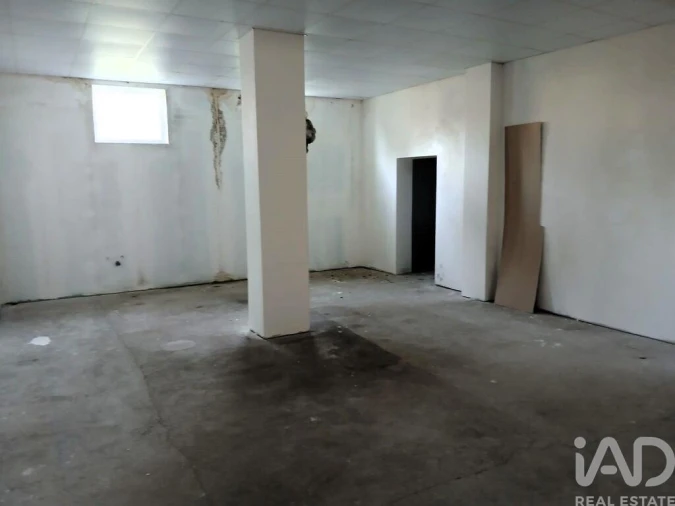 Loja para Venda em Peso e Vales do Rio Foto 4