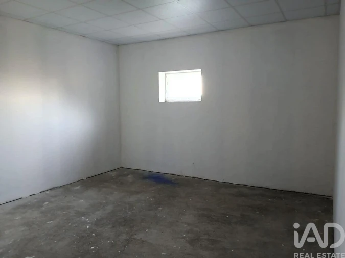 Loja para Venda em Peso e Vales do Rio Foto 6