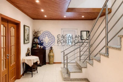 Moradia T4 para Venda em São Silvestre