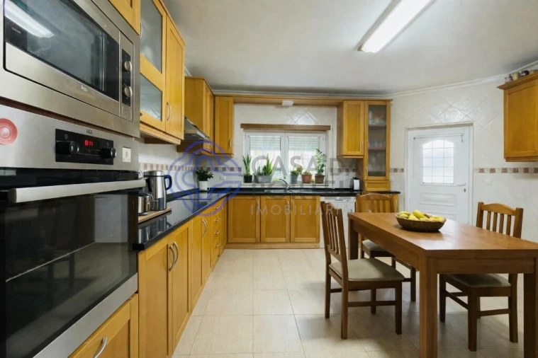 Moradia T4 para Venda em São Silvestre Foto 18