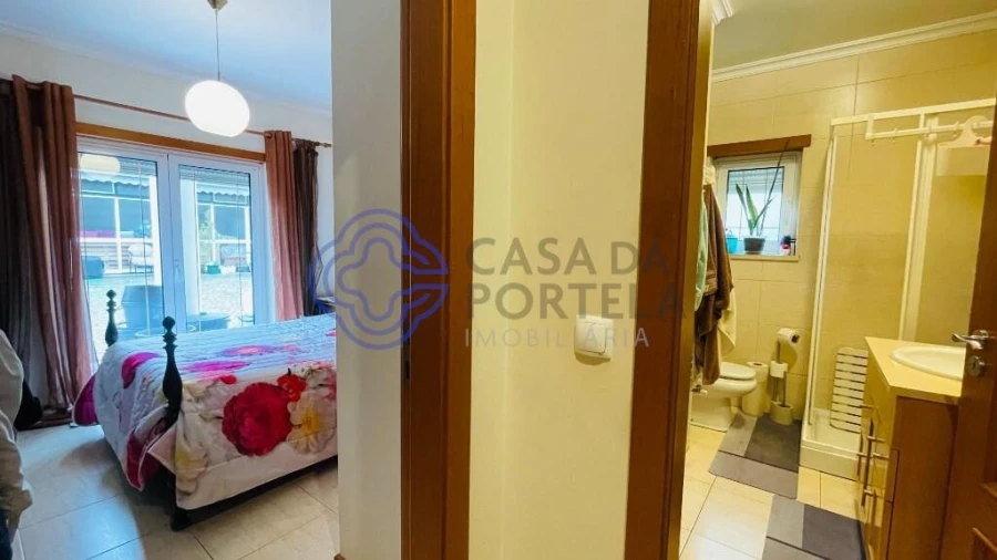 Moradia T4 para Venda em São Silvestre Foto 24